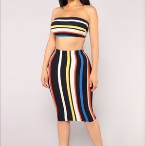 ✨FINAL SALE✨ 2 piece stripped set
